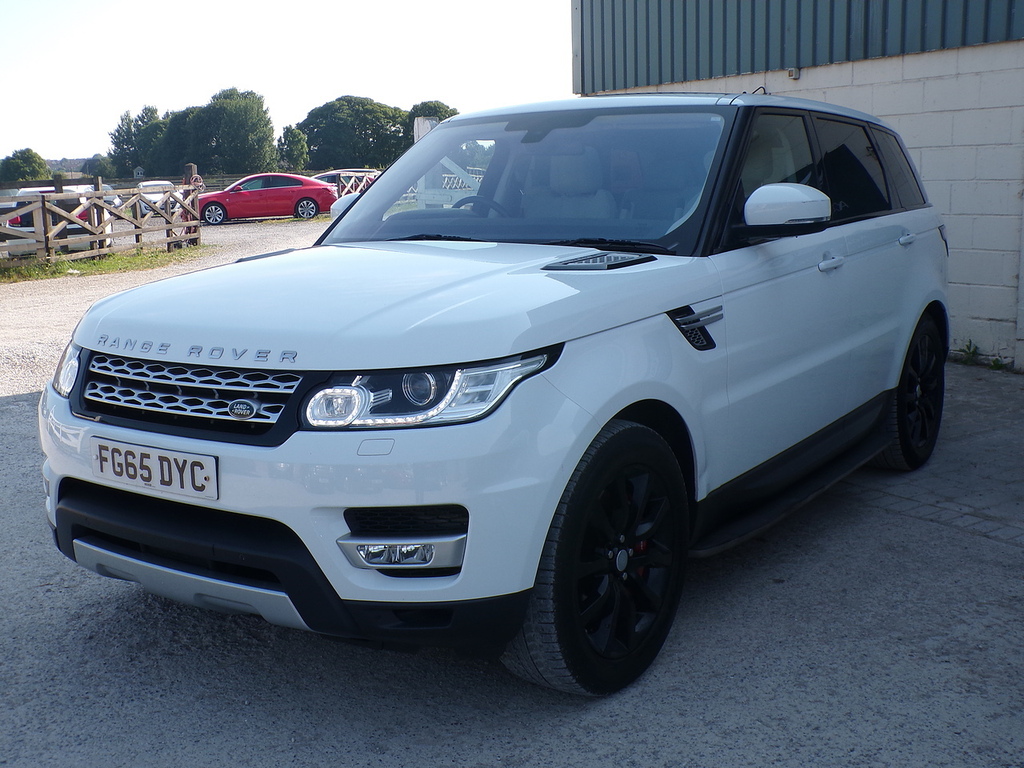 Land Rover Range Rover Sport Sd V6 Hse White #3