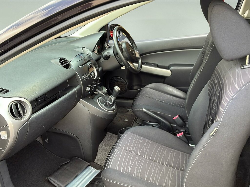 Mazda 2 Tamura Red #6