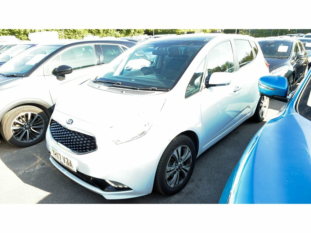 Kia Venga 4 White #2