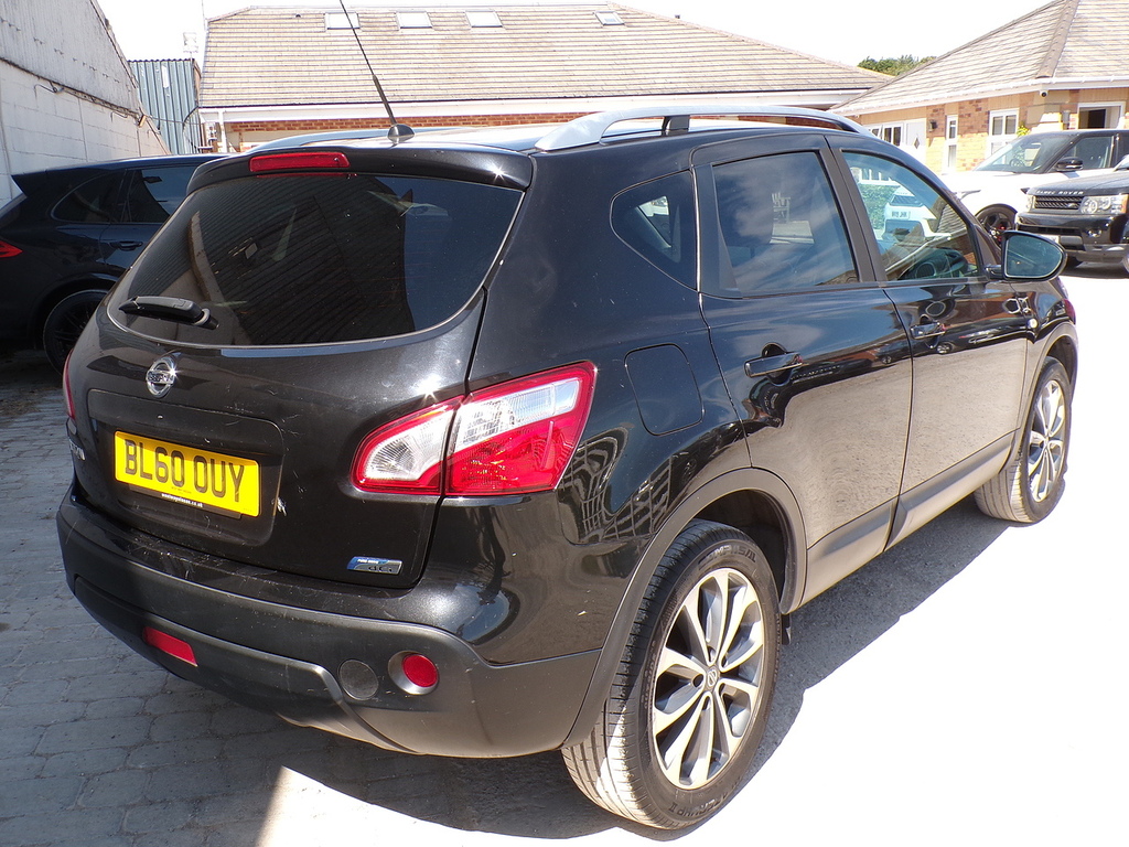 Nissan Qashqai Acenta White #9