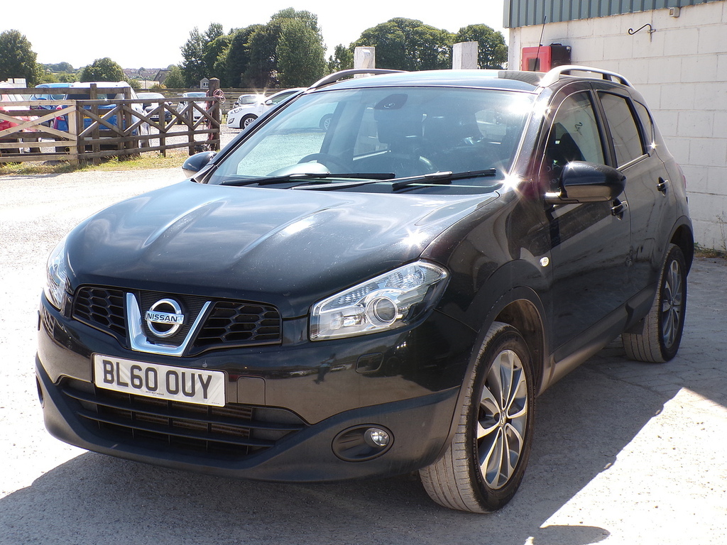 Nissan Qashqai Acenta White #4