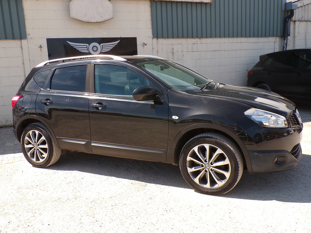 Nissan Qashqai Acenta White #11