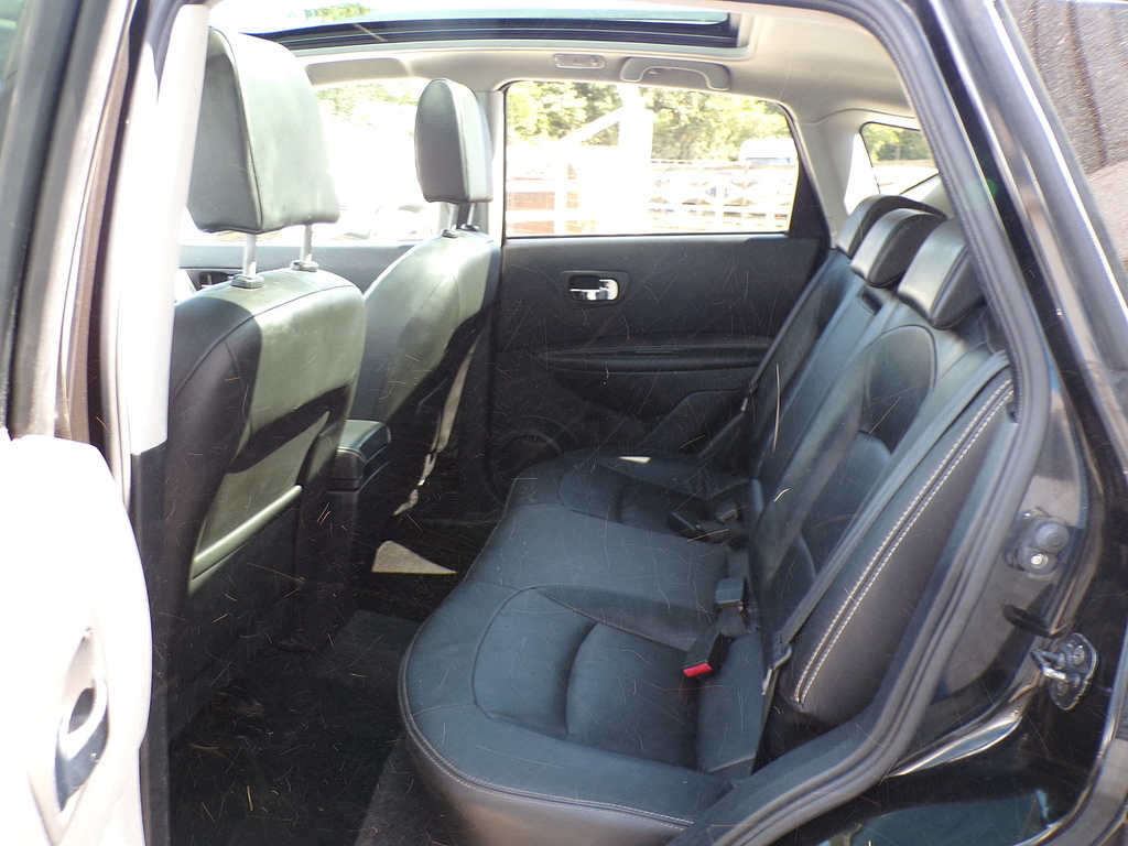 Nissan Qashqai Acenta White #20