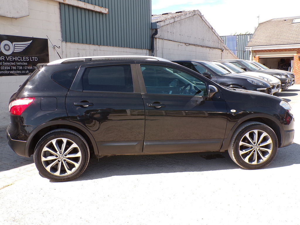 Nissan Qashqai Acenta White #10