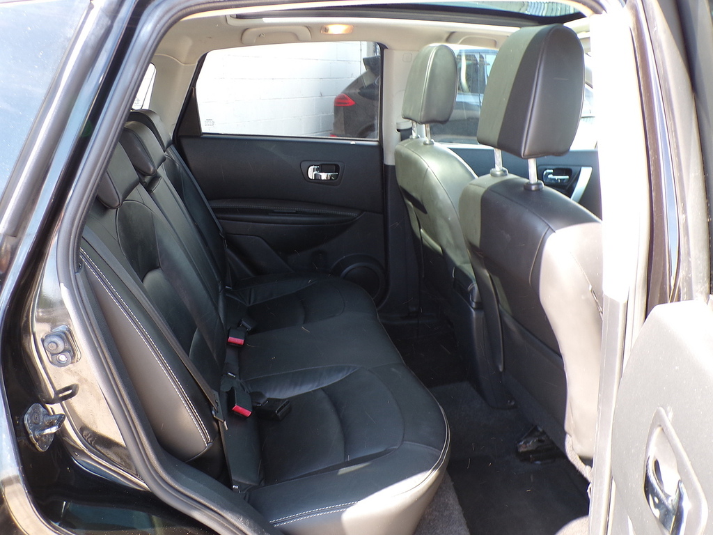 Nissan Qashqai Acenta White #21