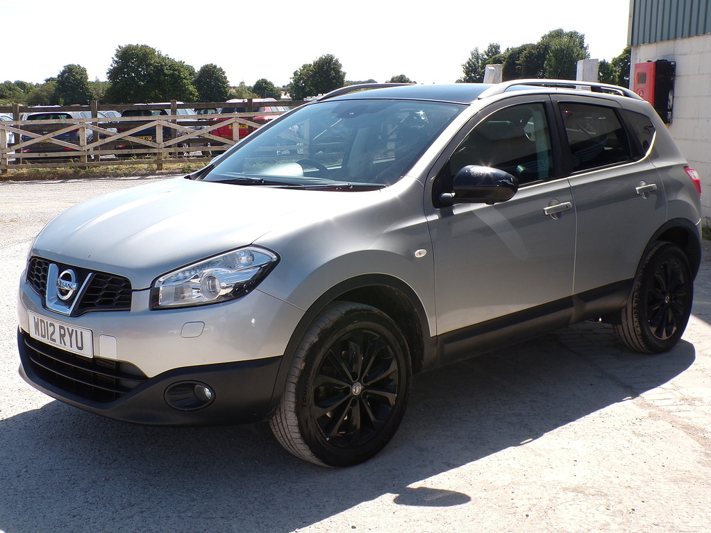 Nissan Qashqai Dci Tekna Silver #5