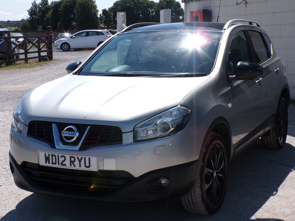 Nissan Qashqai Dci Tekna Silver #4