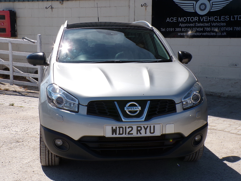 Nissan Qashqai Dci Tekna Silver #3