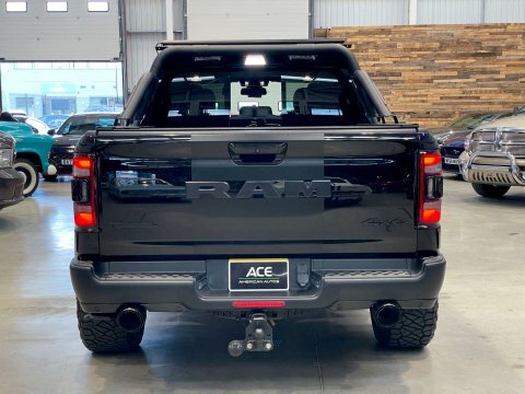 Dodge RAM Pickup 1500 5.7 V8 Hemi 4X4 201665 Grey #10