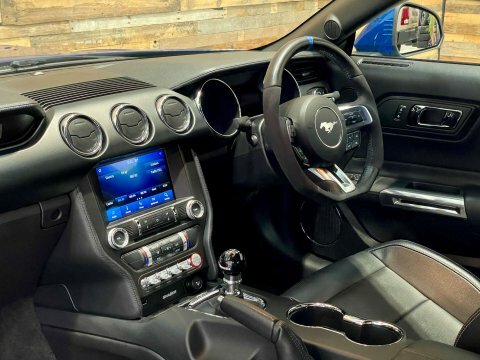 Ford Mustang Gt 5.0 V8 White #27