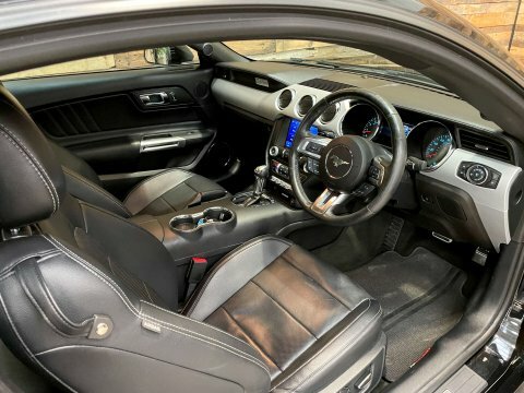 Ford Mustang 5.0 Mustang Gt Black #2