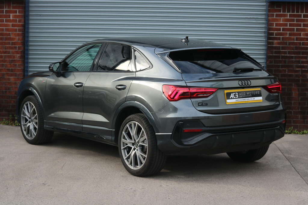 Audi Q3 1.5 Tfsi Cod 35 Black Edition Sportback S Tronic E #2