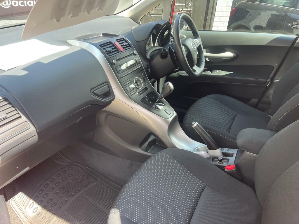 Toyota Auris 1.6 V-matic Colour Collection Euro 5 White #23