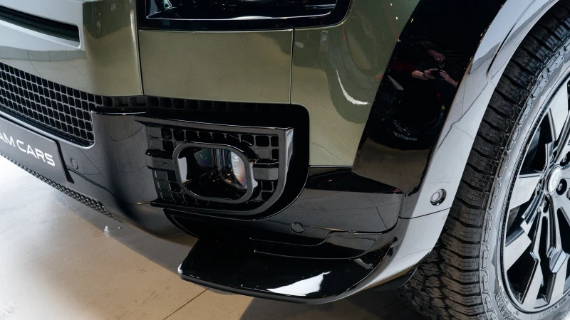 Land Rover Defender 110 2.2 Xs Utility 7 Seats Black #17