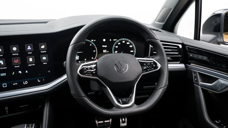 Volkswagen Touareg Black Edition Grey #22