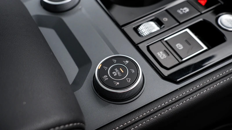 Volkswagen Touareg Black Edition Grey #50
