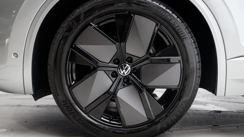 Volkswagen Touareg Black Edition Grey #10