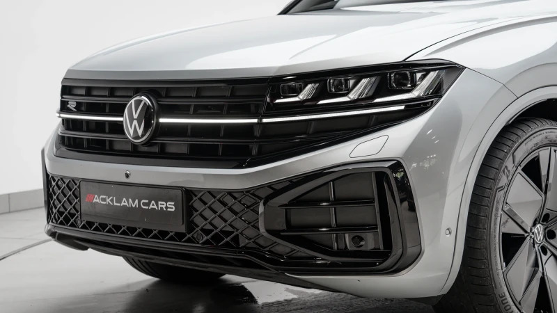 Volkswagen Touareg Black Edition Grey #9