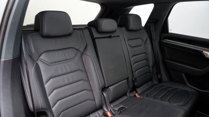 Volkswagen Touareg Black Edition Grey #20