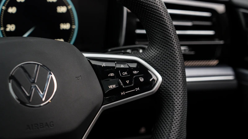 Volkswagen Touareg Black Edition Grey #24