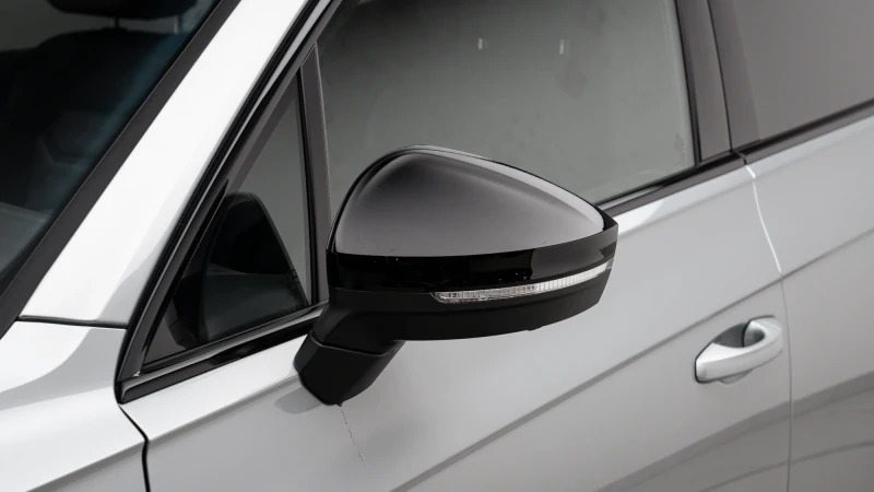 Volkswagen Touareg Black Edition Grey #11