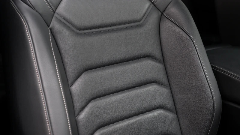 Volkswagen Touareg Black Edition Grey #37