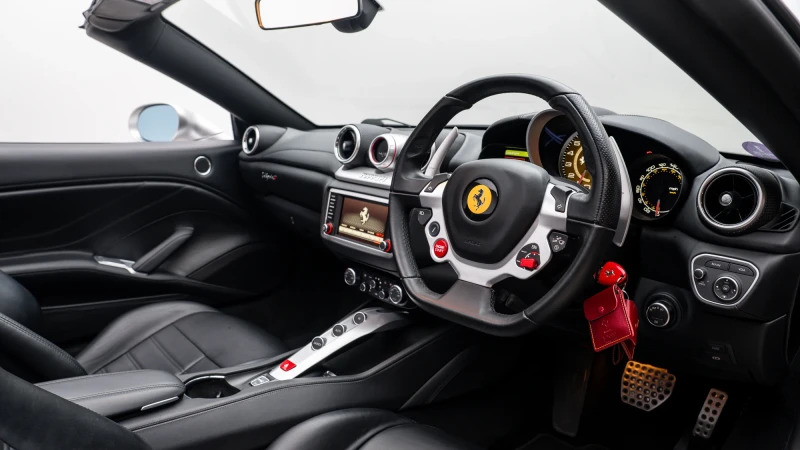 Ferrari California California Tdd Hele S-a Red #31