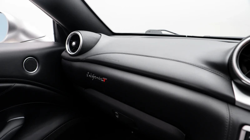 Ferrari California California Tdd Hele S-a Red #40