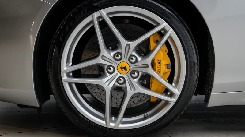 Ferrari California California Tdd Hele S-a Red #12