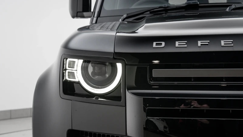 Land Rover Defender 110 110 3.0 D250 Mhev Xs Edition Suv 4 Black #8