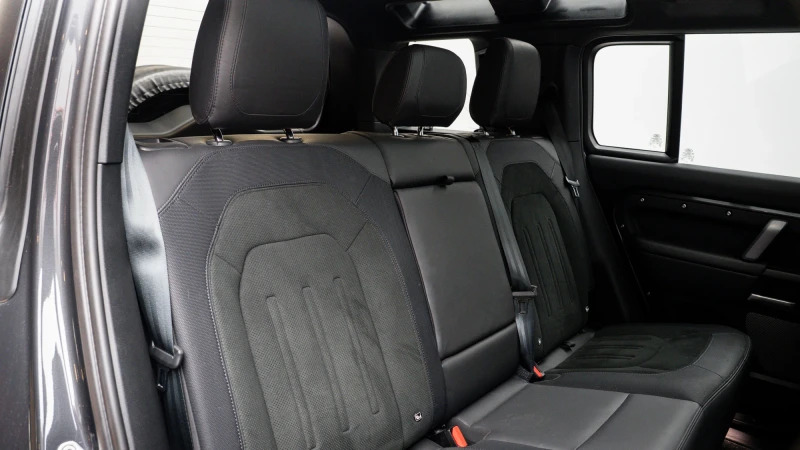 Land Rover Defender 110 110 3.0 D250 Mhev Xs Edition Suv 4 Black #18