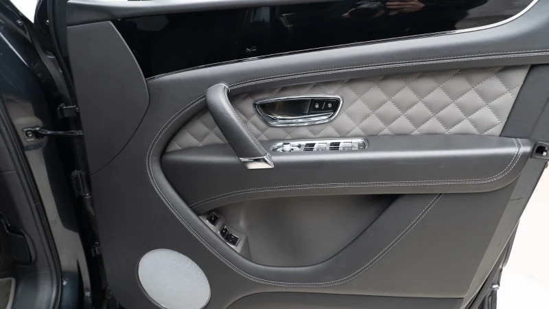 Bentley Bentayga Automatic  #28