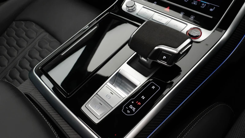 Audi RSQ8 Performance Black #24