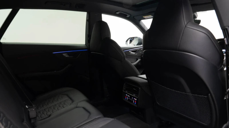 Audi RSQ8 Performance Black #15