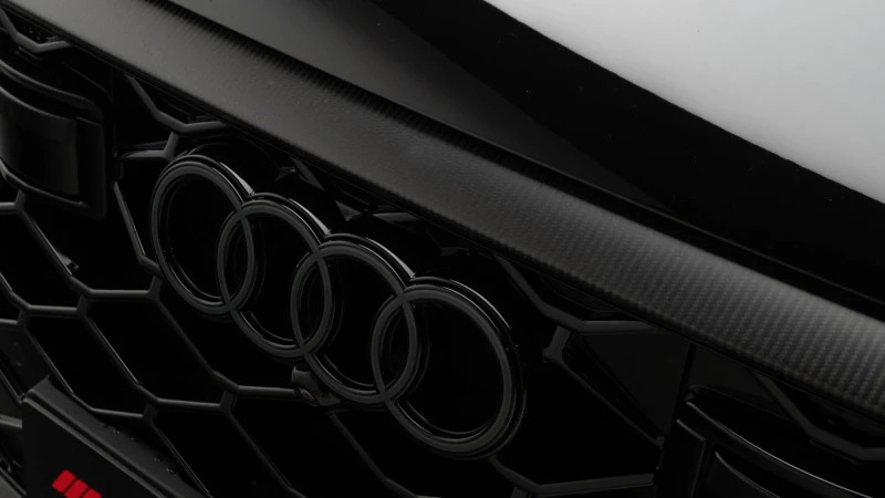 Audi RSQ8 Performance Black #11
