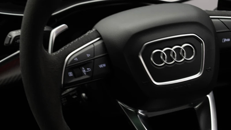 Audi RSQ8 Performance Black #18