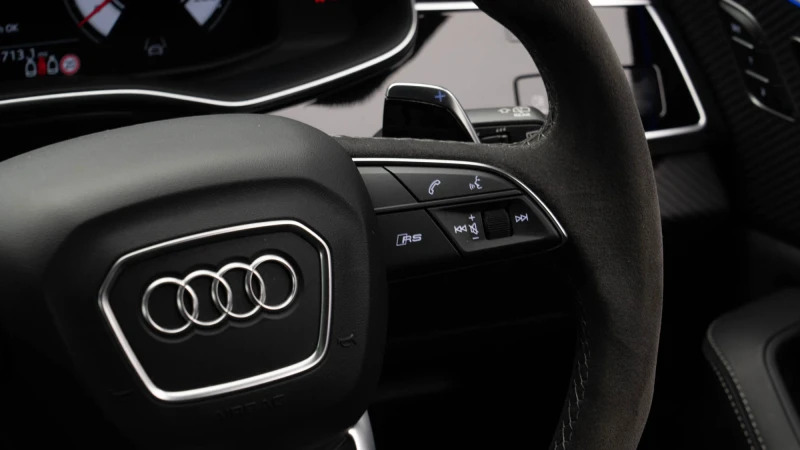 Audi RSQ8 Performance Black #19