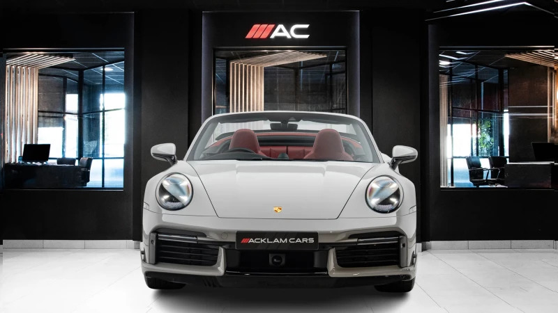Porsche 911 Carrera 2021 Green #2