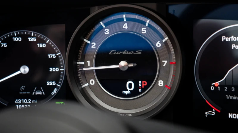 Porsche 911 Carrera 2021 Green #45