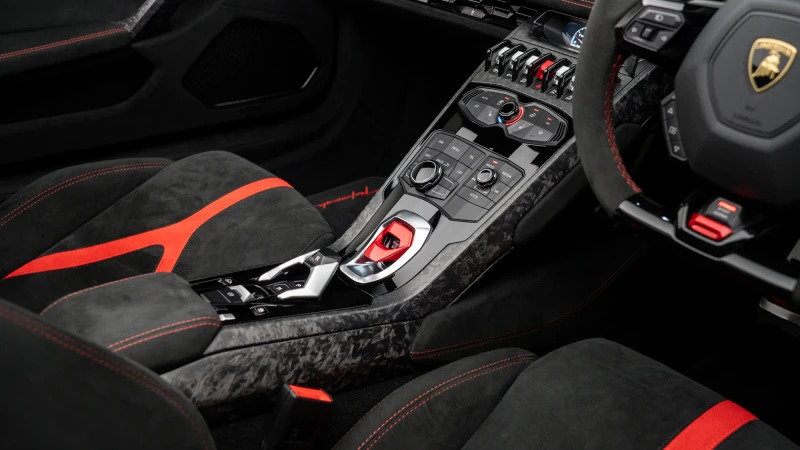 Lamborghini Huracan Sv White #10