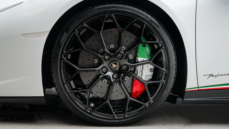 Lamborghini Huracan Sv White #48