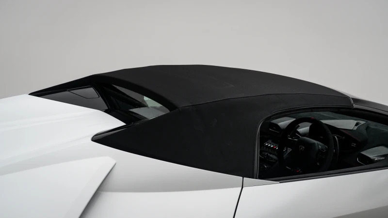 Lamborghini Huracan Sv White #60