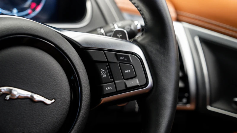 Jaguar F-Type P300 R-dynamic Grey #42