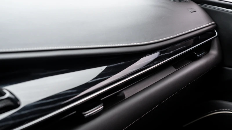 Cadillac Escalade Sport Platinum Black #56