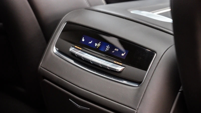 Cadillac Escalade Sport Platinum Black #24