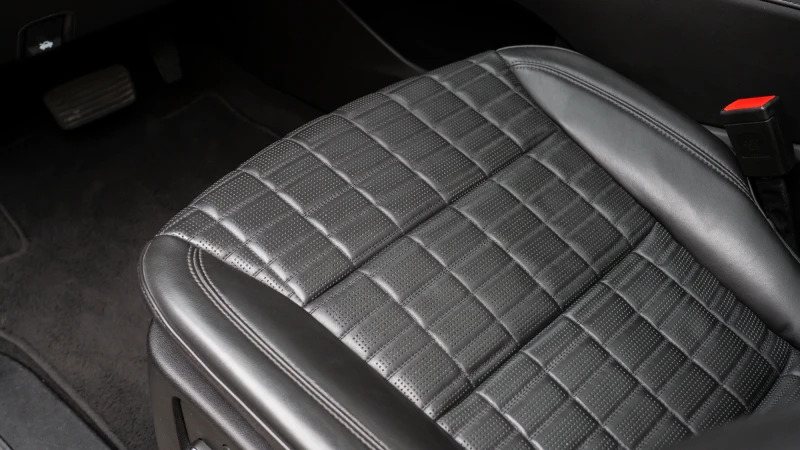 Cadillac Escalade Sport Platinum Black #50