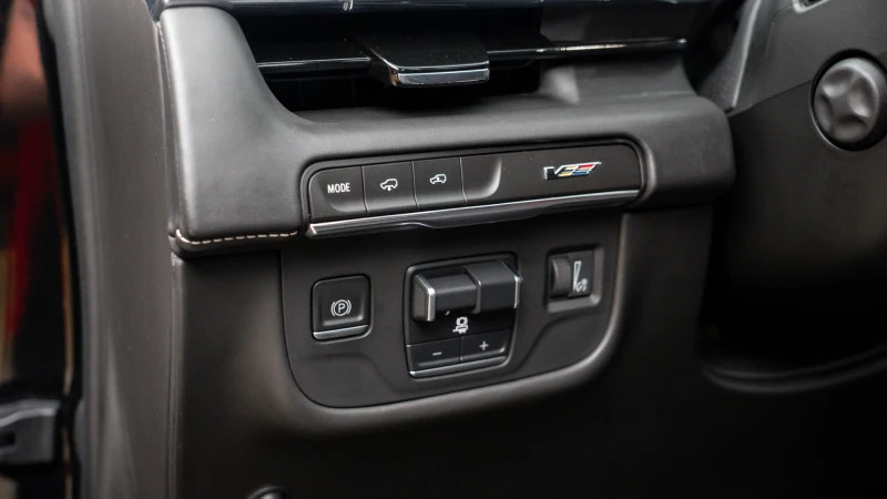 Cadillac Escalade Sport Platinum Black #51