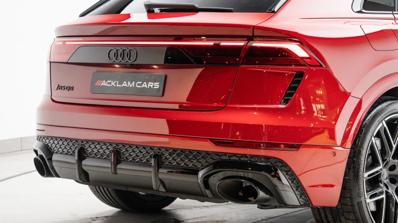 Audi RSQ8 Performance Carbon Black 640 Ps Tiptronic Red #14