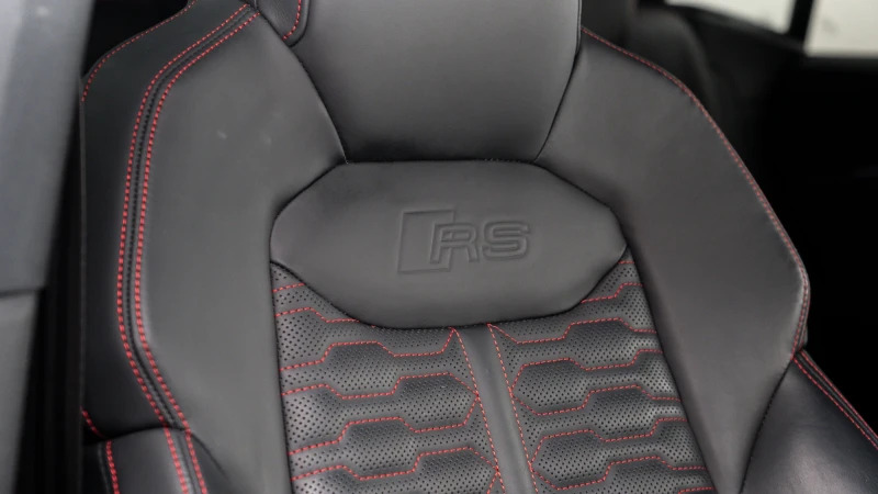 Audi RSQ8 Performance Carbon Black 640 Ps Tiptronic Red #34