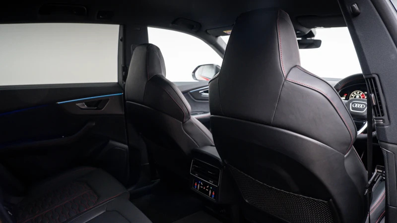 Audi RSQ8 Performance Carbon Black 640 Ps Tiptronic Red #17